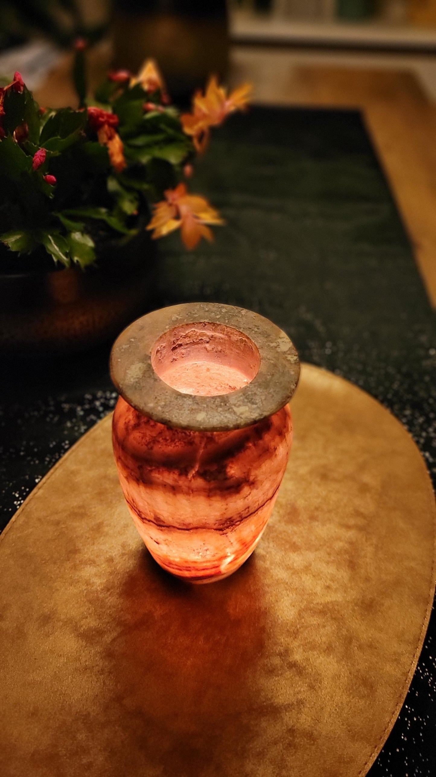 Fiamma di Terra – Earth Flame Alabaster Vaas