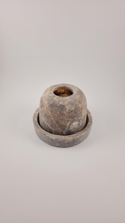 Kegelvormige Theelichthouder met Schotel – Handgemaakt uit Alabaster 7cm