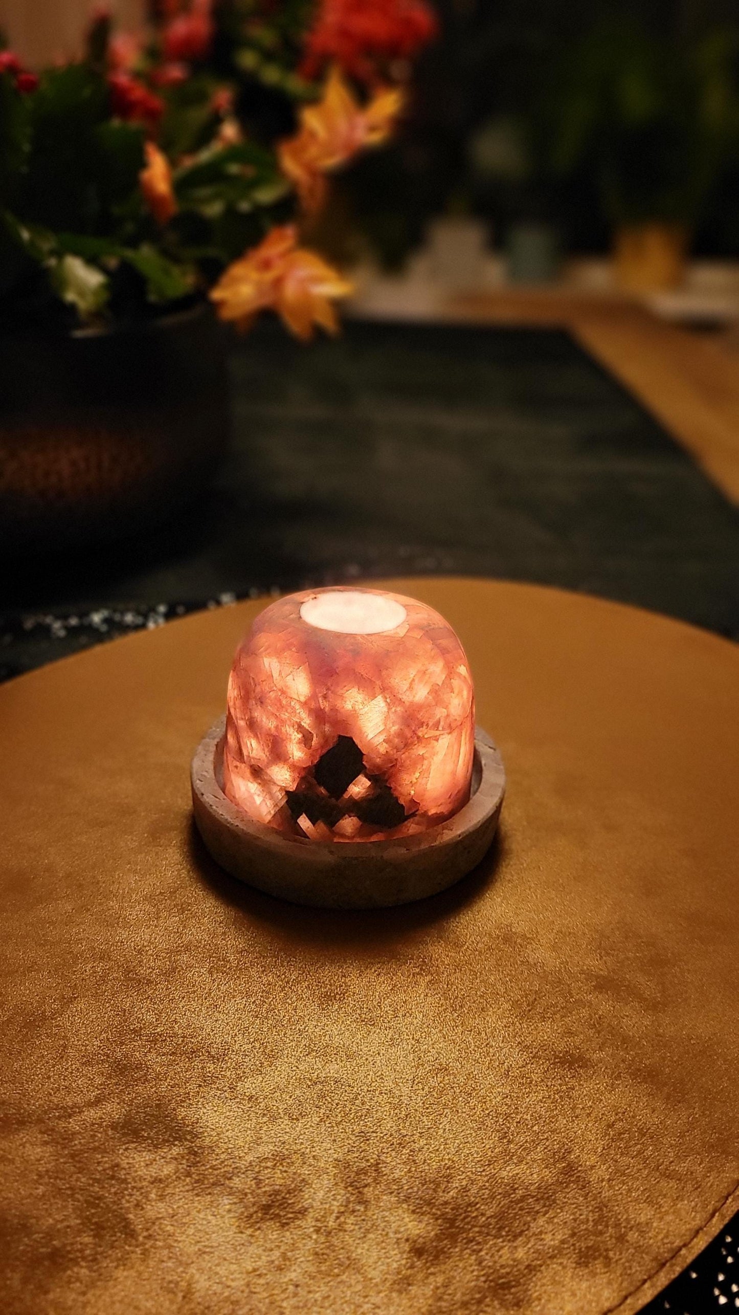 Kegelvormige Theelichthouder met Schotel – Handgemaakt uit Alabaster 7cm