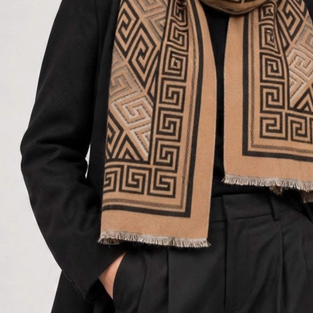 Athena – Dames Sjaal Camel & Zwart