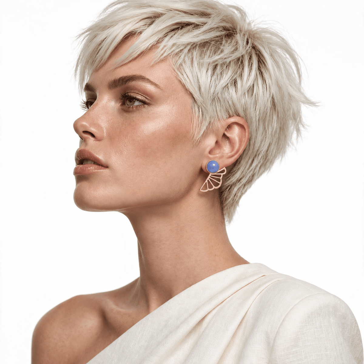 Azzurra Ventaglio – 18K goud vergulde oorstekers met blauwe steen