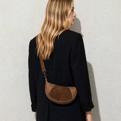 Ealing – Halfmoon Dames Schoudertas & Crossbody Camel