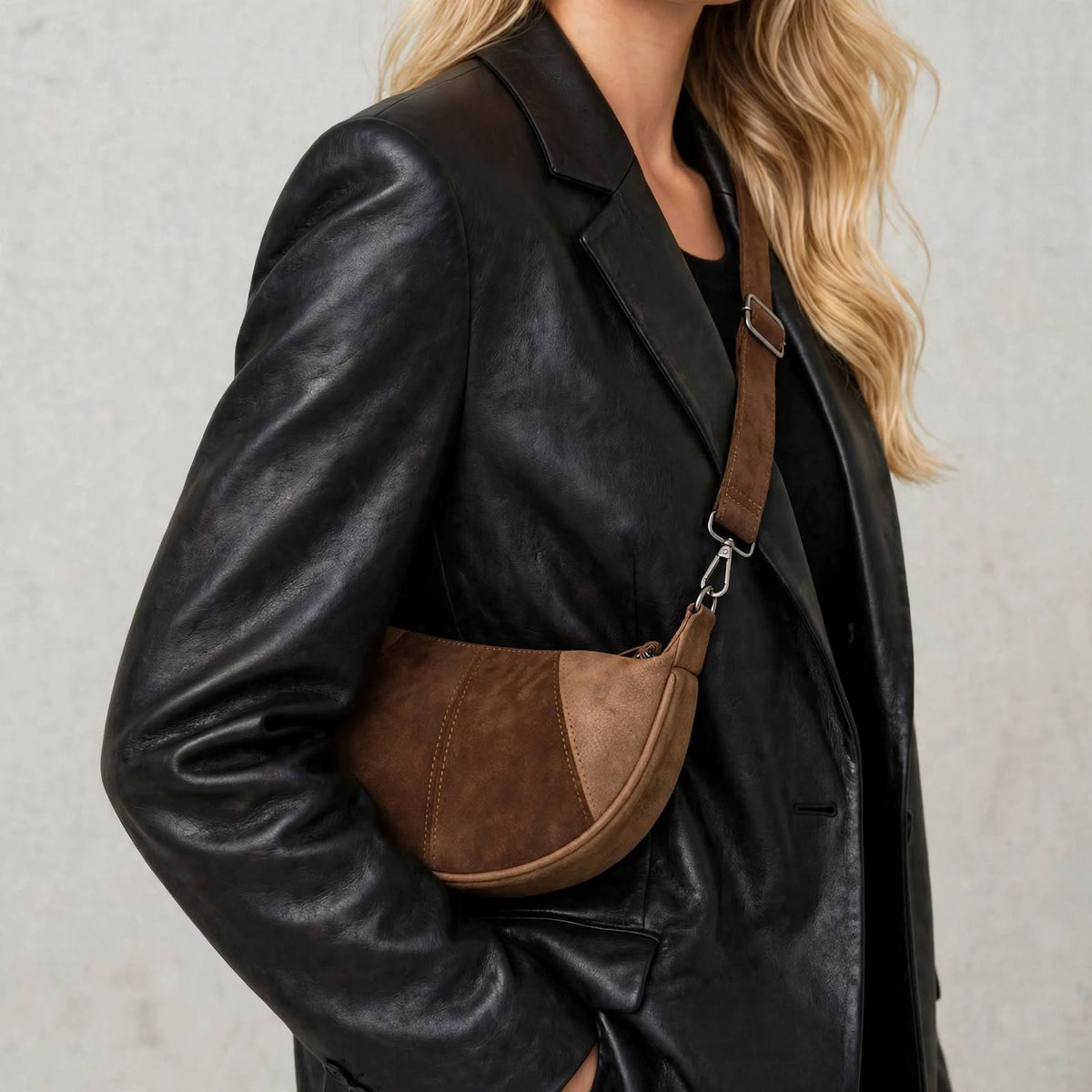 Ealing – Halfmoon Dames Schoudertas & Crossbody Camel