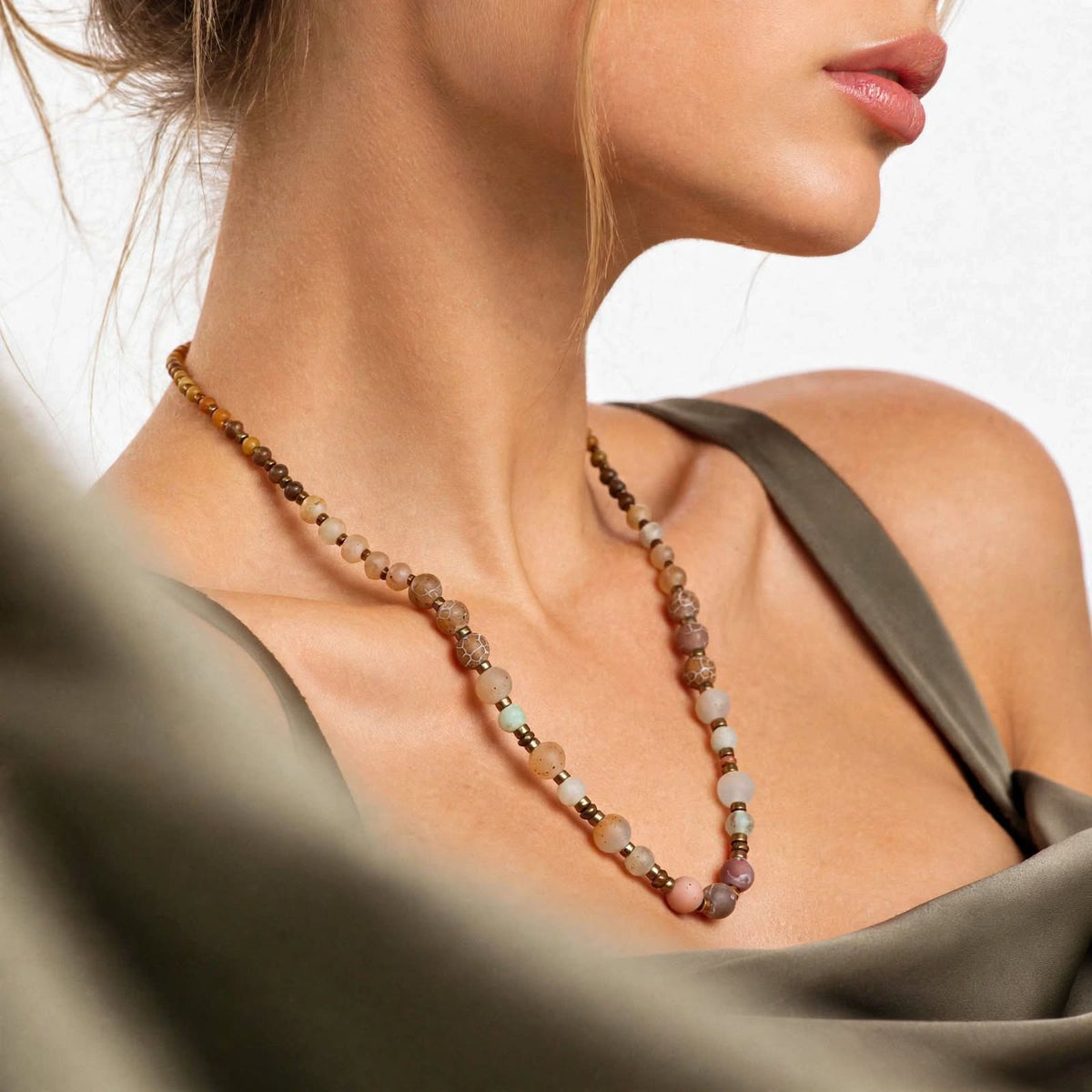 Sabbia Rosa – Edelstenen Damesketting