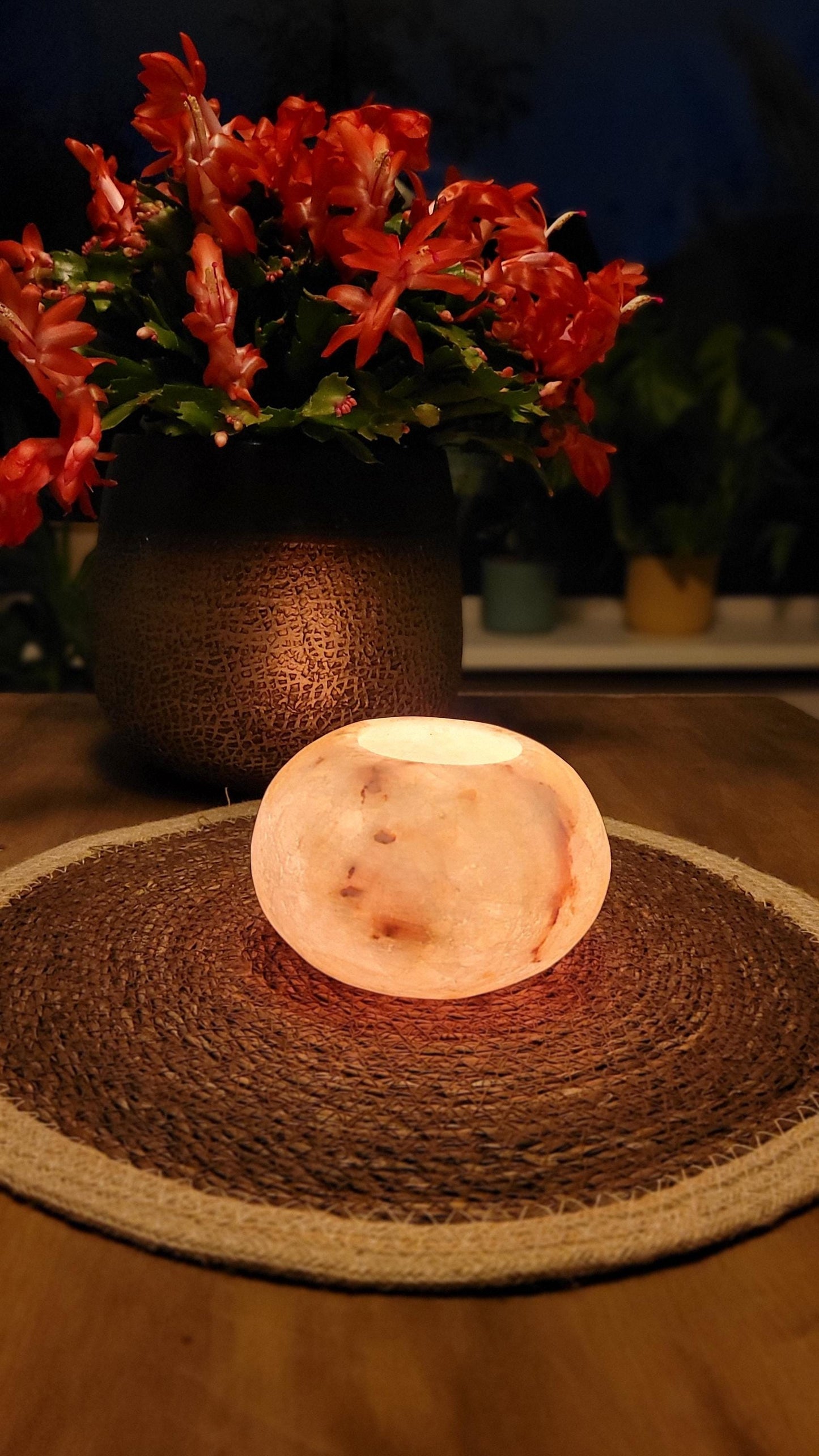 Ronde Alabaster Vaas met Licht – Uniek Design