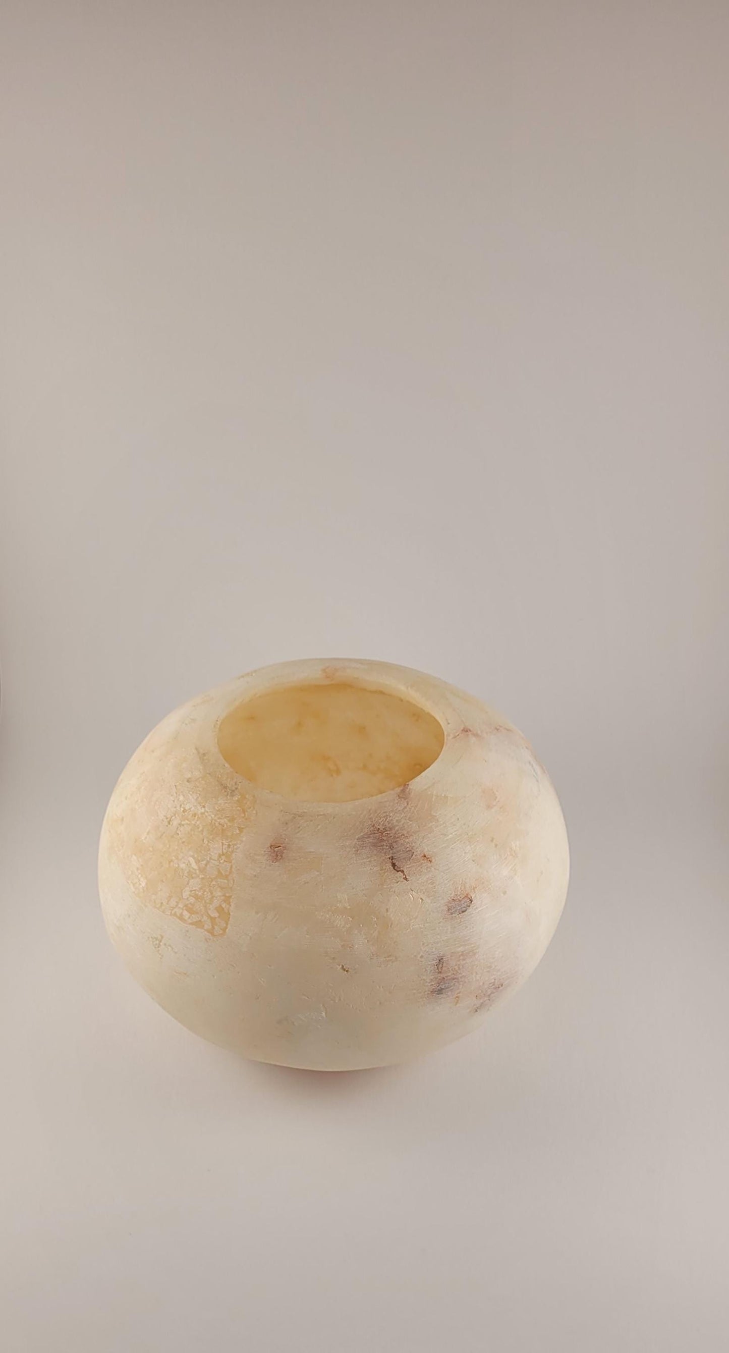 Ronde Alabaster Vaas met Licht – Uniek Design