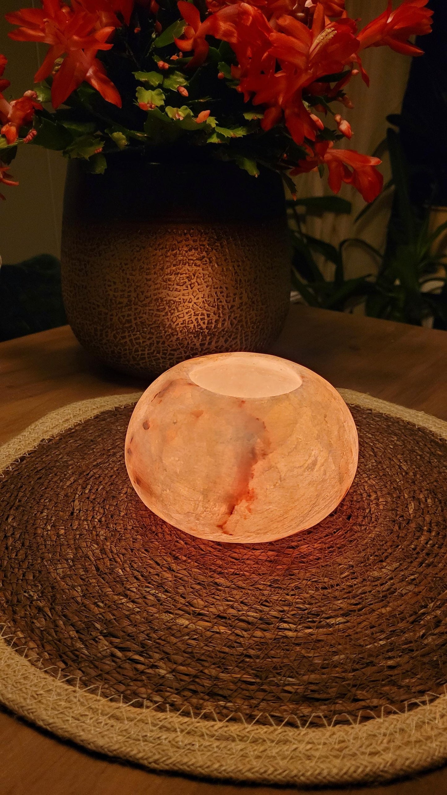 Ronde Alabaster Vaas met Licht – Uniek Design