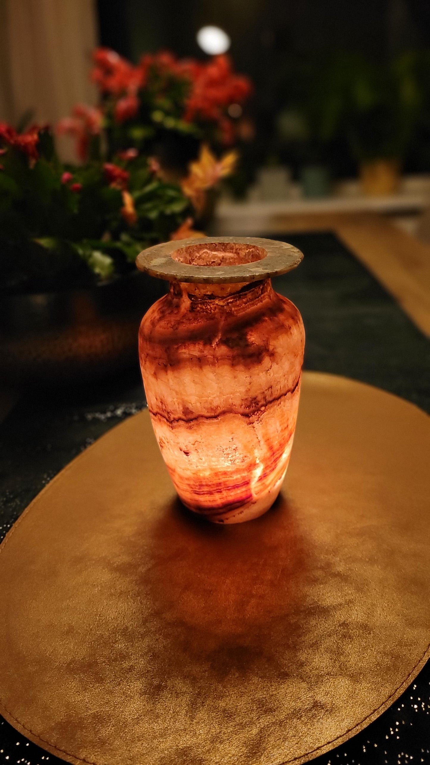 Fiamma di Terra – Earth Flame Alabaster Vaas