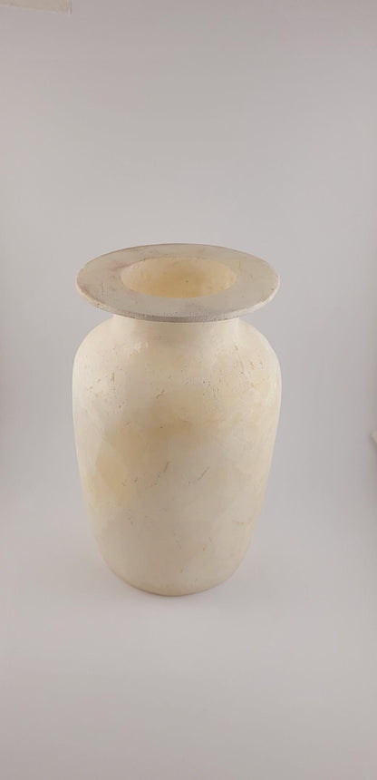 Witte Steen Vaas – Klassiek Design met Glans