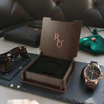 Noir Luxe